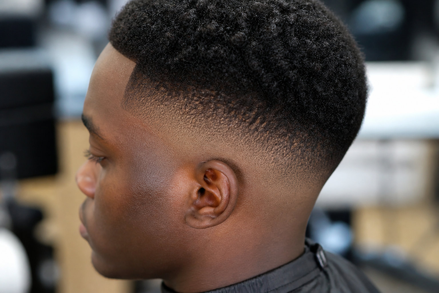 3 styles de boss : du Buzz Cut au Dégradé Progressif